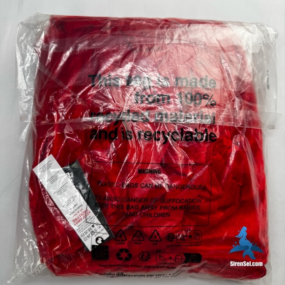 1178 NWT PrettyLittleThing Red Velvet Long Cape – One Size – Red - Picture 10 of 12